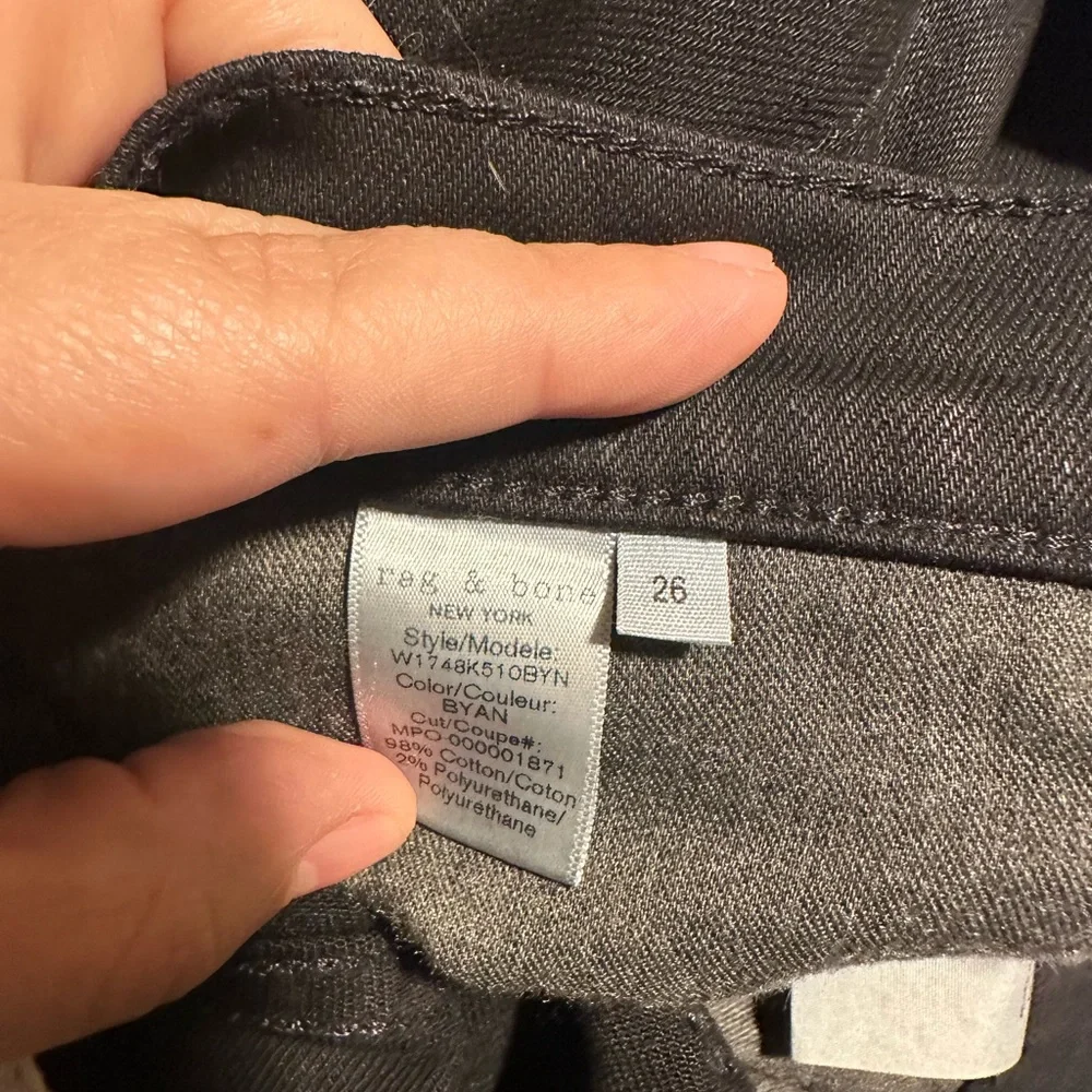 Rag and Bone Jeans Cropped Raw Hem Size‎ 26